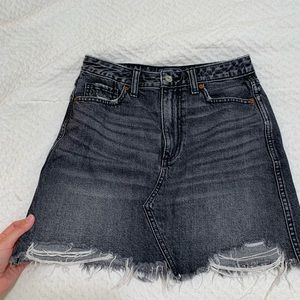 grey/black denim skirt